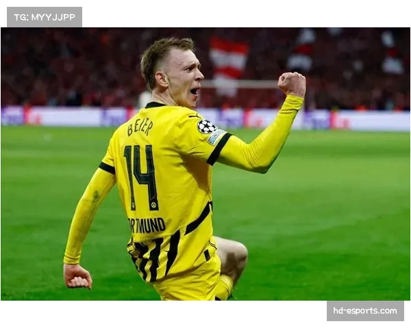 半场：摩纳哥0-1里尔，乔纳森·戴维点射破门。